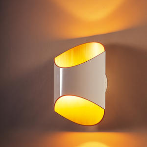 wall lamp