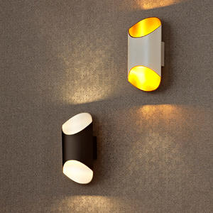 Wall lamp